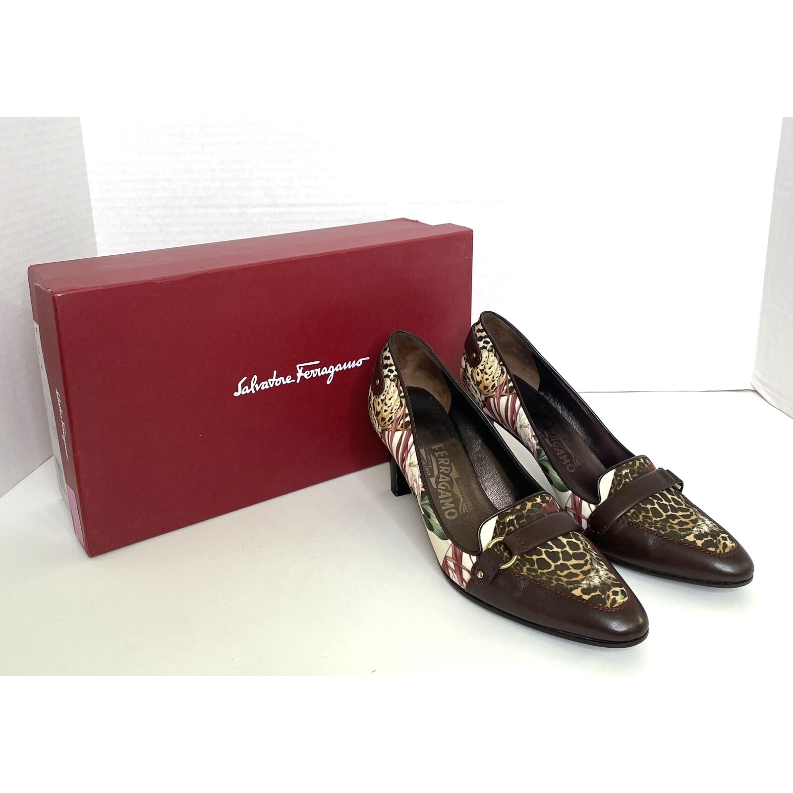 Salvatore Ferragamo Brown Leather Multi Jungle Print Pump Us Size 6.5c New